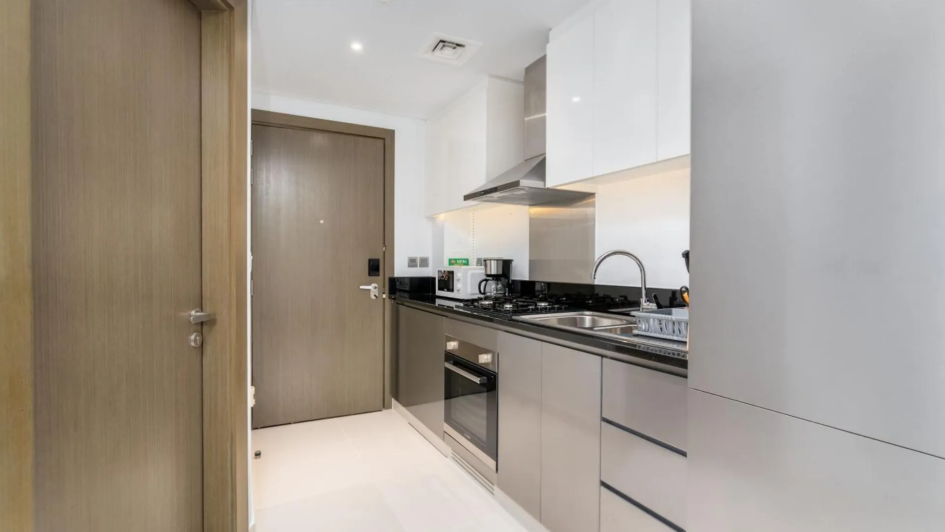Spacious Luxe Family Apartment With Dubai Canal & Burj Khalifa View United Arab Emirates