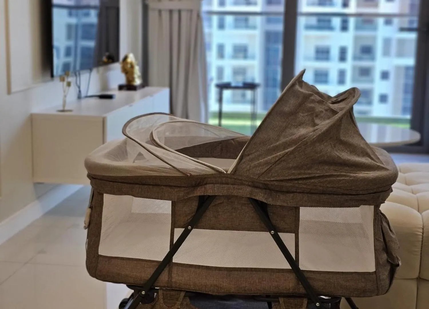Spacious Luxe Family Apartment With Dubai Canal & Burj Khalifa View